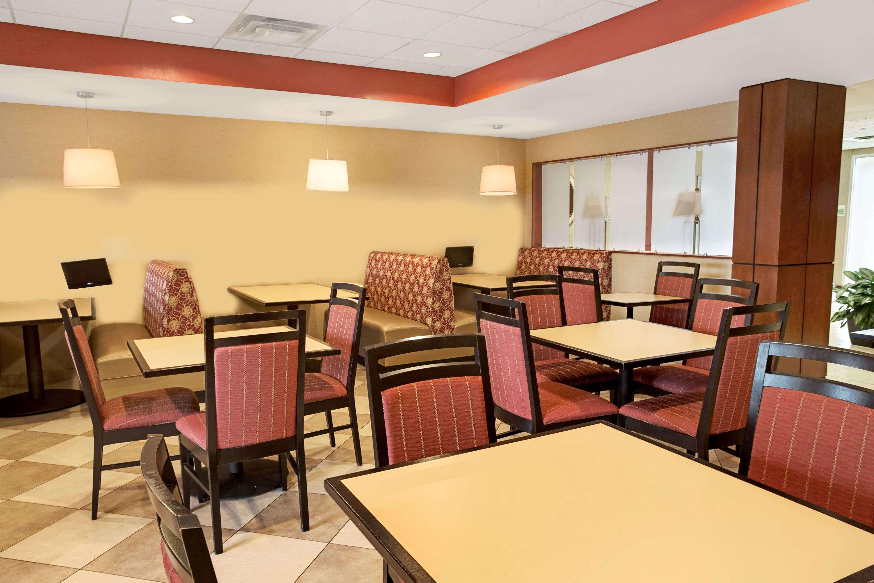 Wyndham Garden Duluth Otel Dış mekan fotoğraf