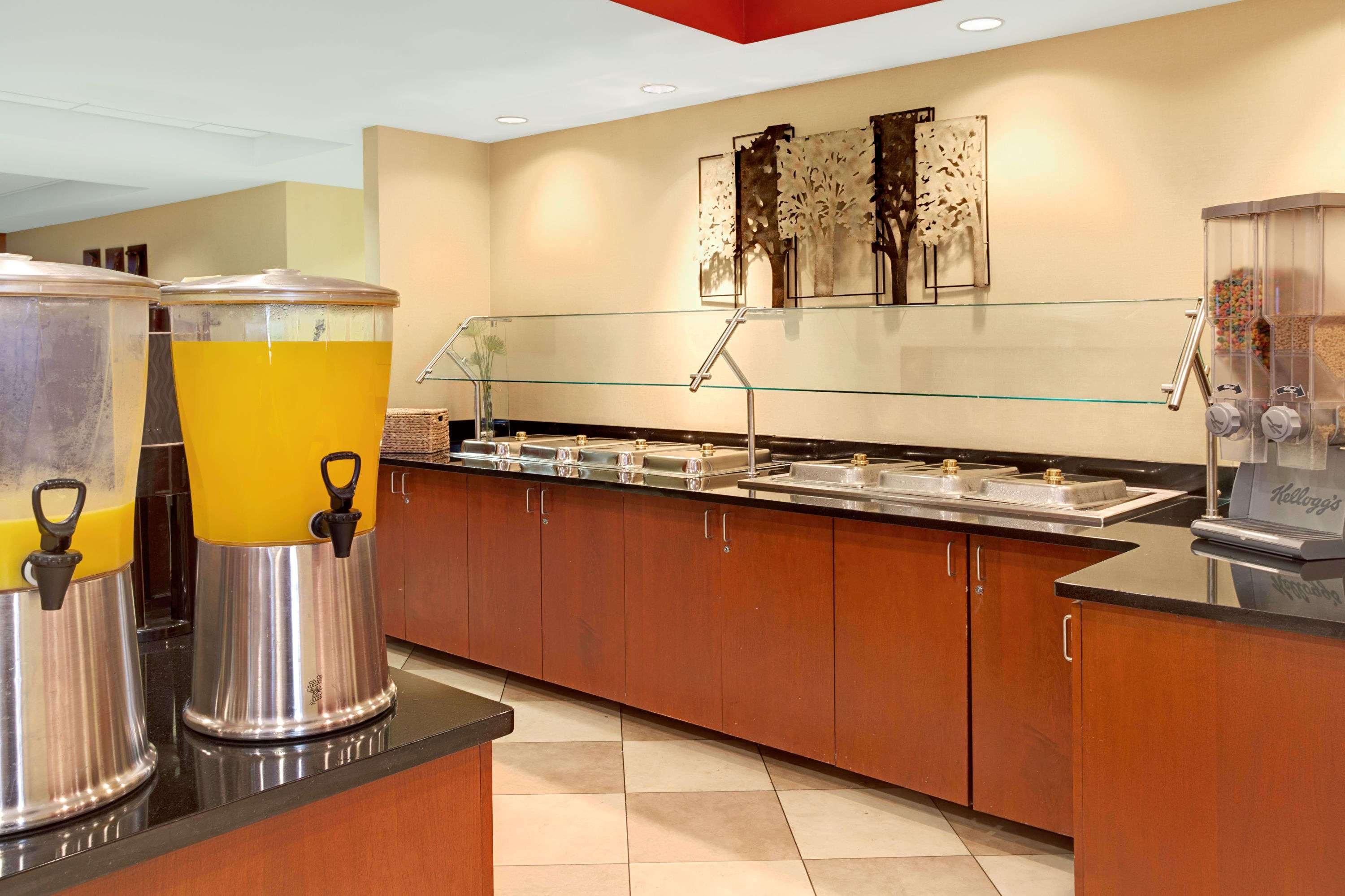 Wyndham Garden Duluth Otel Dış mekan fotoğraf